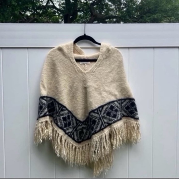 Vintage 1970’s Oveja Negra by Silvia Sarti Alpaca Poncho Handmade in Uruguay - Picture 5 of 7